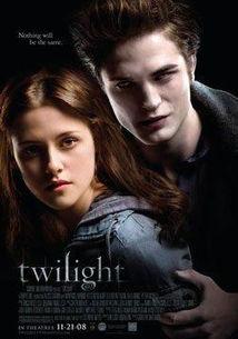 暮光之城高清在线观看,浪漫吸血鬼传奇，惊心动魄的青春爱情之旅  第2张